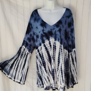 Live and Let Live Blue Asymmetrical Long Sleeve Blouse